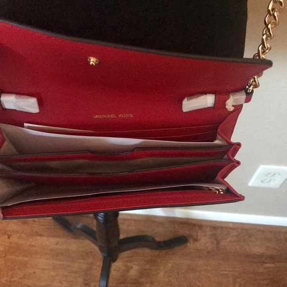 Michael Kors Jet Set Travel Red Crossbody - Picture 2 of 3